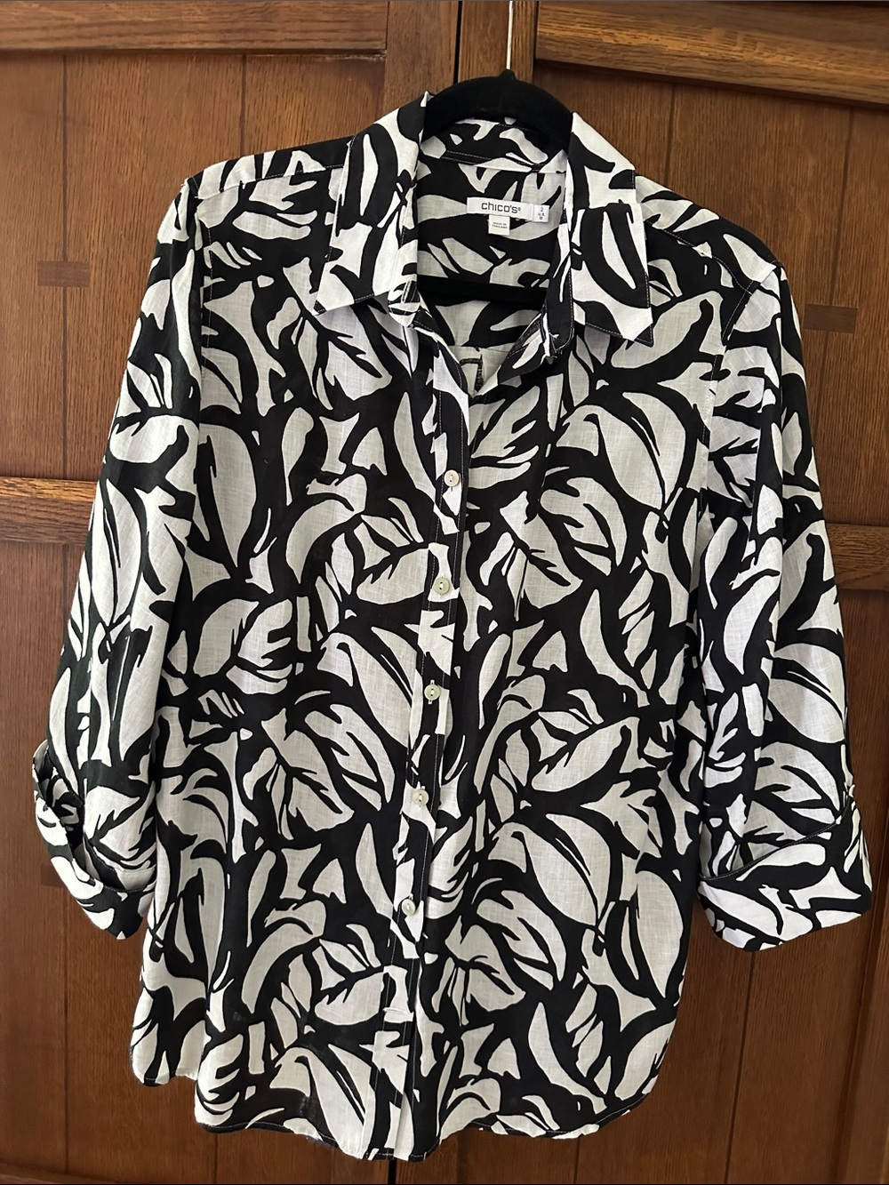 Chico's Monochrome Leaf-Print Collared Button Shirt